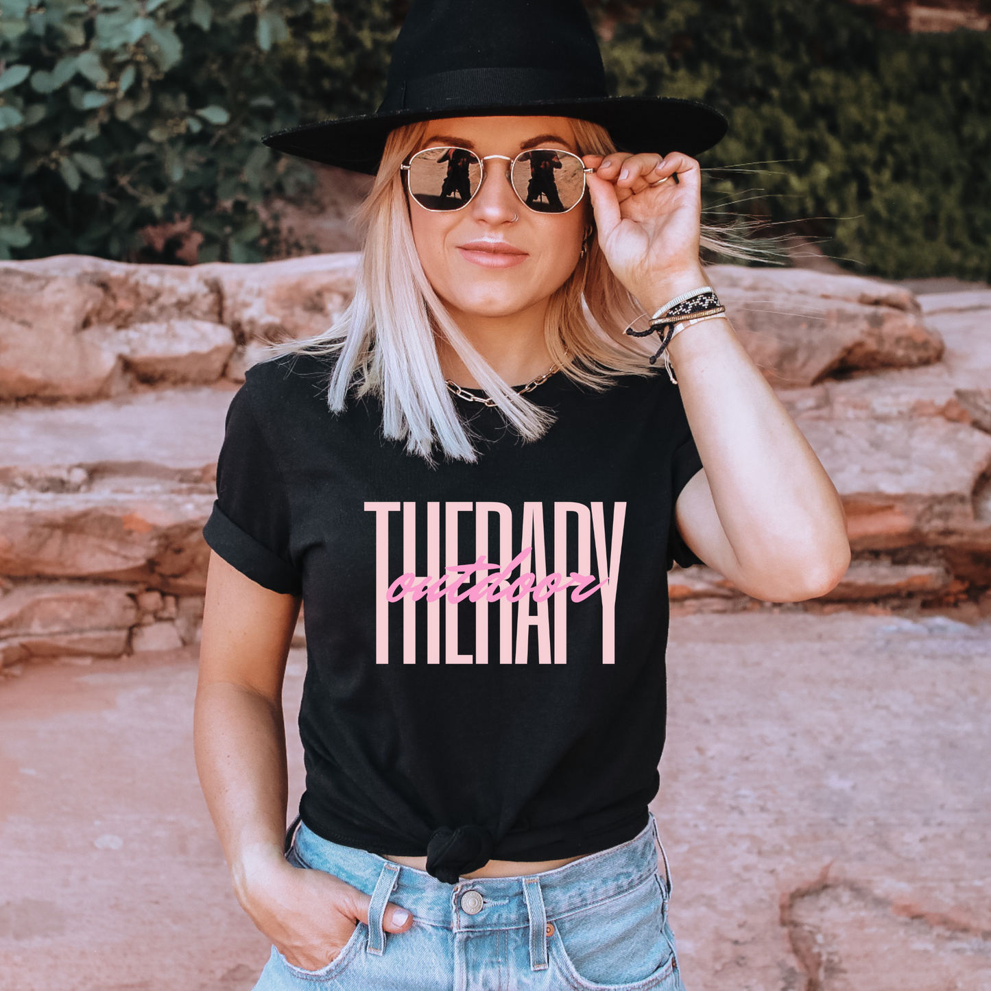 OUTDOOR THERAPY s/s tee